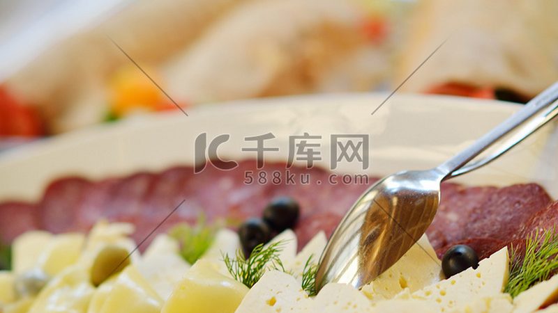 休闲食品礼盒装：揭秘其背后的生产工艺与品质保障